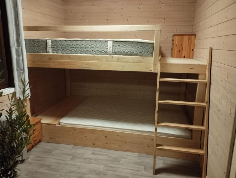 Chalet 8 Personnes + Grand Terrain Et Riviere Entremont Eksteriør bilde
