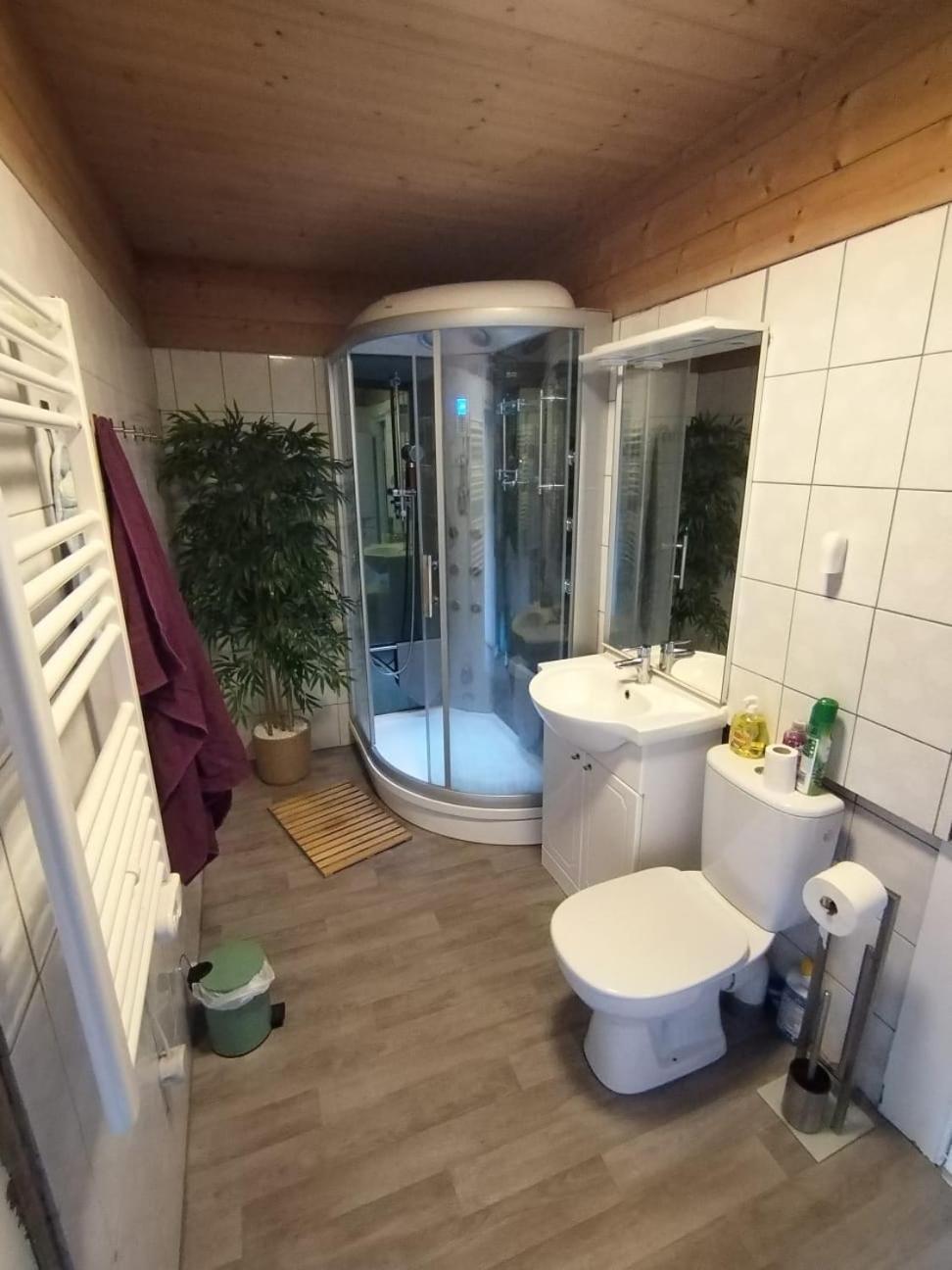 Chalet 8 Personnes + Grand Terrain Et Riviere Entremont Eksteriør bilde
