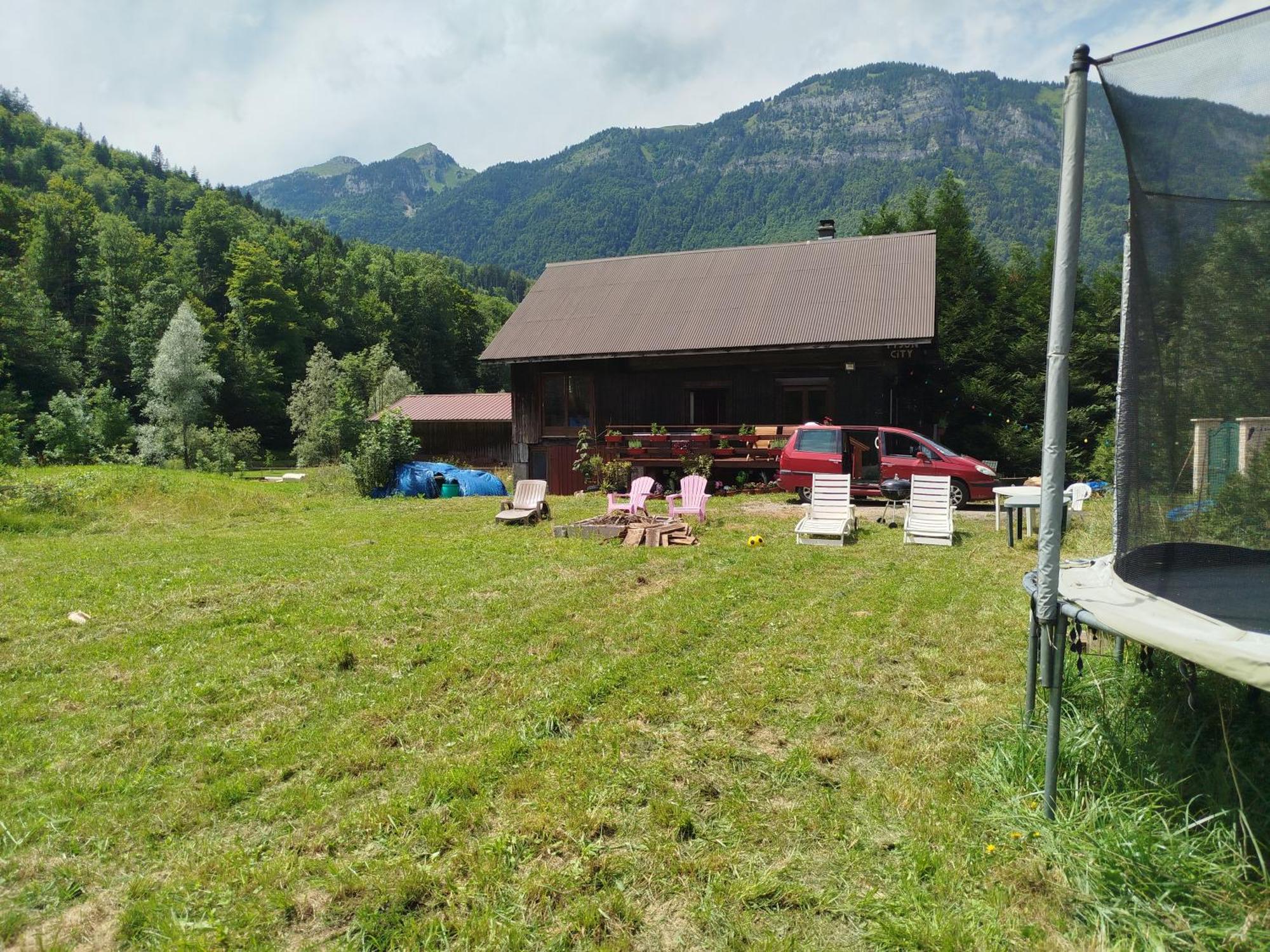 Chalet 8 Personnes + Grand Terrain Et Riviere Entremont Eksteriør bilde